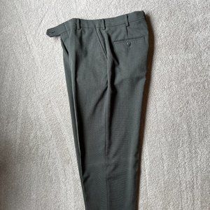 Van Heusen Slacks 30W x30L